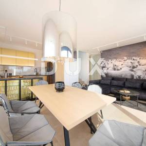 OTOK PAG, JAKIŠNICA vrhunska moderna duplex vila s bazenom