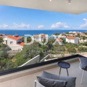 OTOK PAG, JAKIŠNICA - vrhunska duplex vila s bazenom