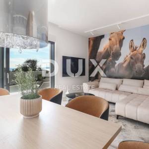 OTOK PAG, JAKIŠNICA - vrhunska duplex vila s bazenom