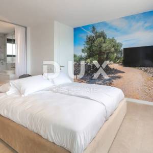 OTOK PAG, JAKIŠNICA - vrhunska duplex vila s bazenom