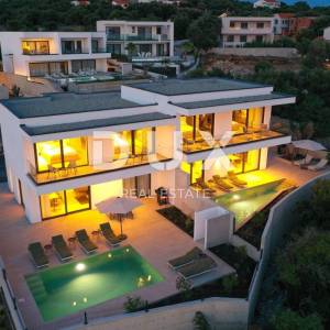 OTOK PAG, JAKIŠNICA - vrhunska duplex vila s bazenom