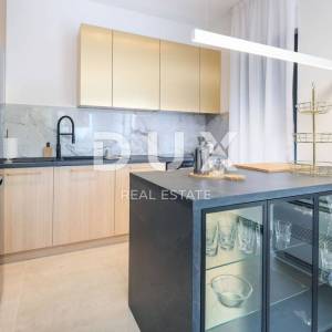 OTOK PAG, JAKIŠNICA - vrhunska duplex vila s bazenom