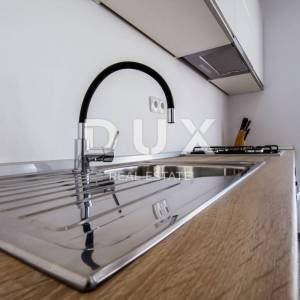 OTOK PAG, KOŠLJUN - Apartman+garsonijera 70m od mora