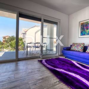 OTOK PAG, KOŠLJUN - Apartman+garsonijera 70m od mora