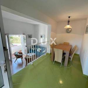 OTOK PAG, KOŠLJUN - Apartman u mirnoj uvali
