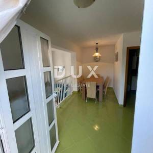 OTOK PAG, KOŠLJUN - Apartman u mirnoj uvali
