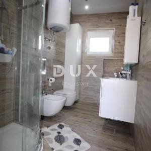 OTOK PAG, KOŠLJUN - Predivan trosobni apartman od 98 m2