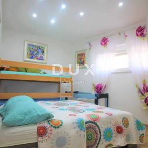 OTOK PAG, KOŠLJUN - Predivan trosobni apartman od 98 m2