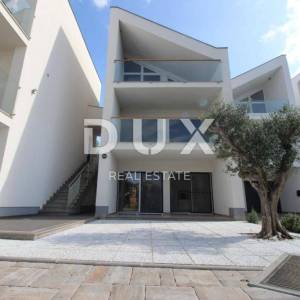 OTOK PAG, KOŠLJUN - Predivan trosobni apartman od 98 m2