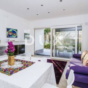 OTOK PAG, KOŠLJUN - Vila pored mora sa 4 apartmana