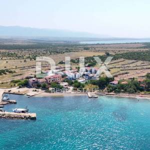 OTOK PAG, KOŠLJUN - Vila pored mora sa 4 apartmana