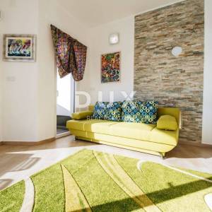 OTOK PAG, KOŠLJUN - Vila pored mora sa 4 apartmana