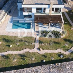 OTOK PAG, LUN - jedinstvena vila s bazenom na predivnoj lokaciji