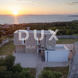 OTOK PAG, LUN - jedinstvena vila s bazenom na predivnoj lokaciji