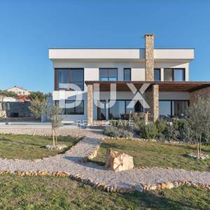 OTOK PAG, LUN - jedinstvena vila s bazenom na predivnoj lokaciji