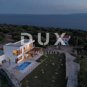 OTOK PAG, LUN - jedinstvena vila s bazenom na predivnoj lokaciji