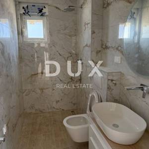 OTOK PAG, MANDRE- 3S+db penthouse u kvalitetnoj novogradnji