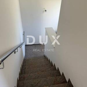 OTOK PAG, MANDRE - 3s+db stan u kući od samo dva stana