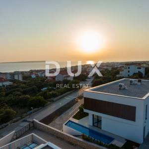 OTOK PAG, MANDRE - Luksuzna vila u nizu
