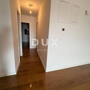 OTOK PAG, MANDRE - penthouse s krovnom terasom i fenomenalnim pogledom na more