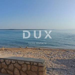 OTOK PAG, MANDRE - Predivan namješten stan drugi red do mora 50 metara od plaže!