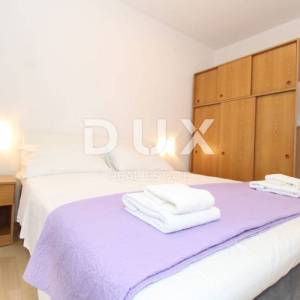 OTOK PAG, MANDRE - Prostrana apartmanska kuća s pogledom na more