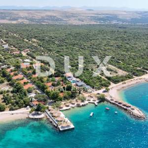 OTOK PAG, MANDRE - Samostojeća kuća 10 metara od mora