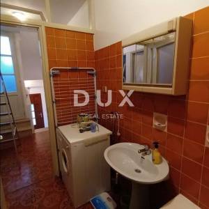 OTOK PAG, NOVALJA -  3s+db etaža kuće 116m2 PRILIKA