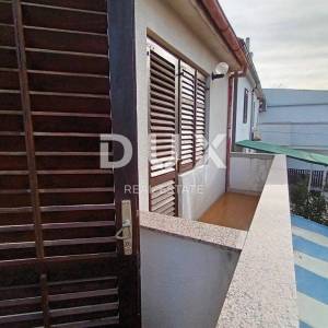OTOK PAG, NOVALJA -  3s+db etaža kuće 116m2 PRILIKA