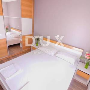 OTOK PAG, NOVALJA - 3s+db stan s bazenom 
