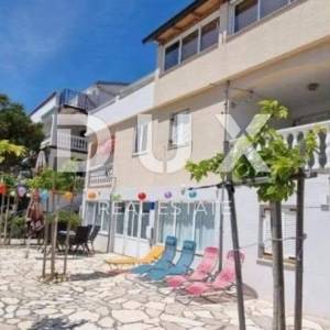 OTOK PAG, NOVALJA - Apartman 2. red od mora!