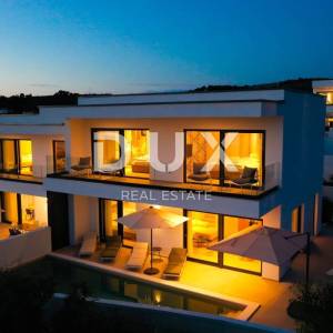 OTOK PAG, NOVALJA, JAKIŠNICA - izuzetna moderna vila s bazenom