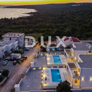 OTOK PAG, NOVALJA - Luksuzna vila s bazenom na prestižnoj lokaciji