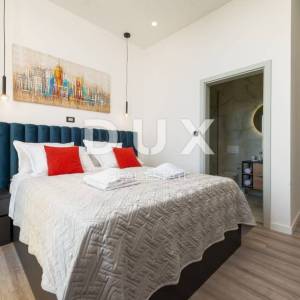 OTOK PAG, NOVALJA - luksuzna duplex vila na prostranoj okućnici s pogledom na more