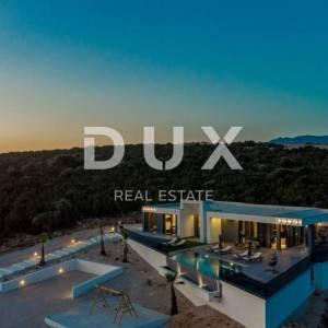 OTOK PAG, NOVALJA - luksuzna duplex vila na prostranoj okućnici s pogledom na more