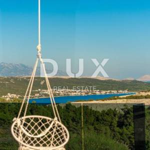 OTOK PAG, NOVALJA - luksuzna duplex vila na prostranoj okućnici s pogledom na more