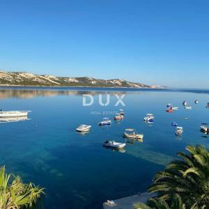 OTOK PAG, NOVALJA - PRILIKA! Stan u 1. redu do mora!