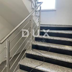 OTOK PAG, NOVALJA - stan u novogradnji top lokacija 4s+db s okućnicom