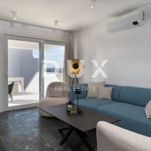 OTOK PAG, NOVALJA - Vila s 4 spavaće sobe, bazenom i saunom, 148,50m2
