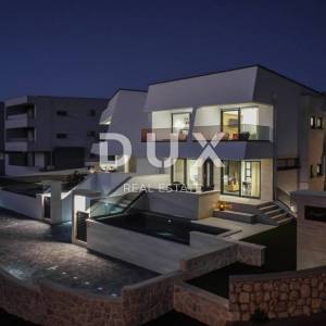 OTOK PAG, NOVALJA - Vila s 5 spavaćih soba, bazenom i saunom, 176,5m2