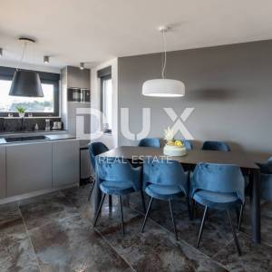 OTOK PAG, NOVALJA - Vila s 5 spavaćih soba, bazenom i saunom, 176,5m2