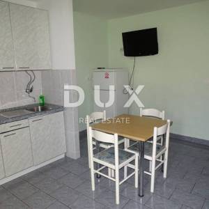 OTOK PAG, PAG, BOŠANA - apartmanska kuća u blizini mora
