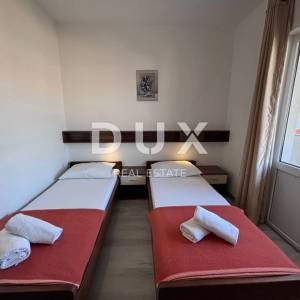 OTOK PAG, PAG - Hotel s restoranom u blizini mora