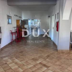 OTOK PAG, PAG - Hotel s restoranom u blizini mora