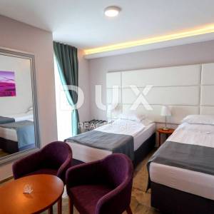 OTOK PAG, PAG -  Obiteljski hotel sa gostinjskom kućom i uhodanim poslom