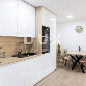 OTOK PAG, POVLJANA - Apartman  55 m2, 1. red do mora