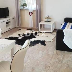 OTOK PAG, POVLJANA - Predivna kuća s dva apartmana i bazenom