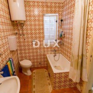 OTOK PAG - Samostojeća kuća 263m² u blizini mora