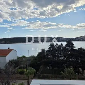 OTOK PAG, STARA NOVALJA - luksuzna kuća s bazenom na odličnoj lokaciji, novogradnja