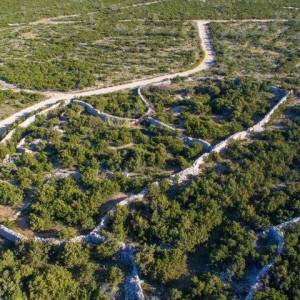 OTOK PAG, STARA NOVALJA - poljoprivredno zemljište na izuzetnoje lokaciji 